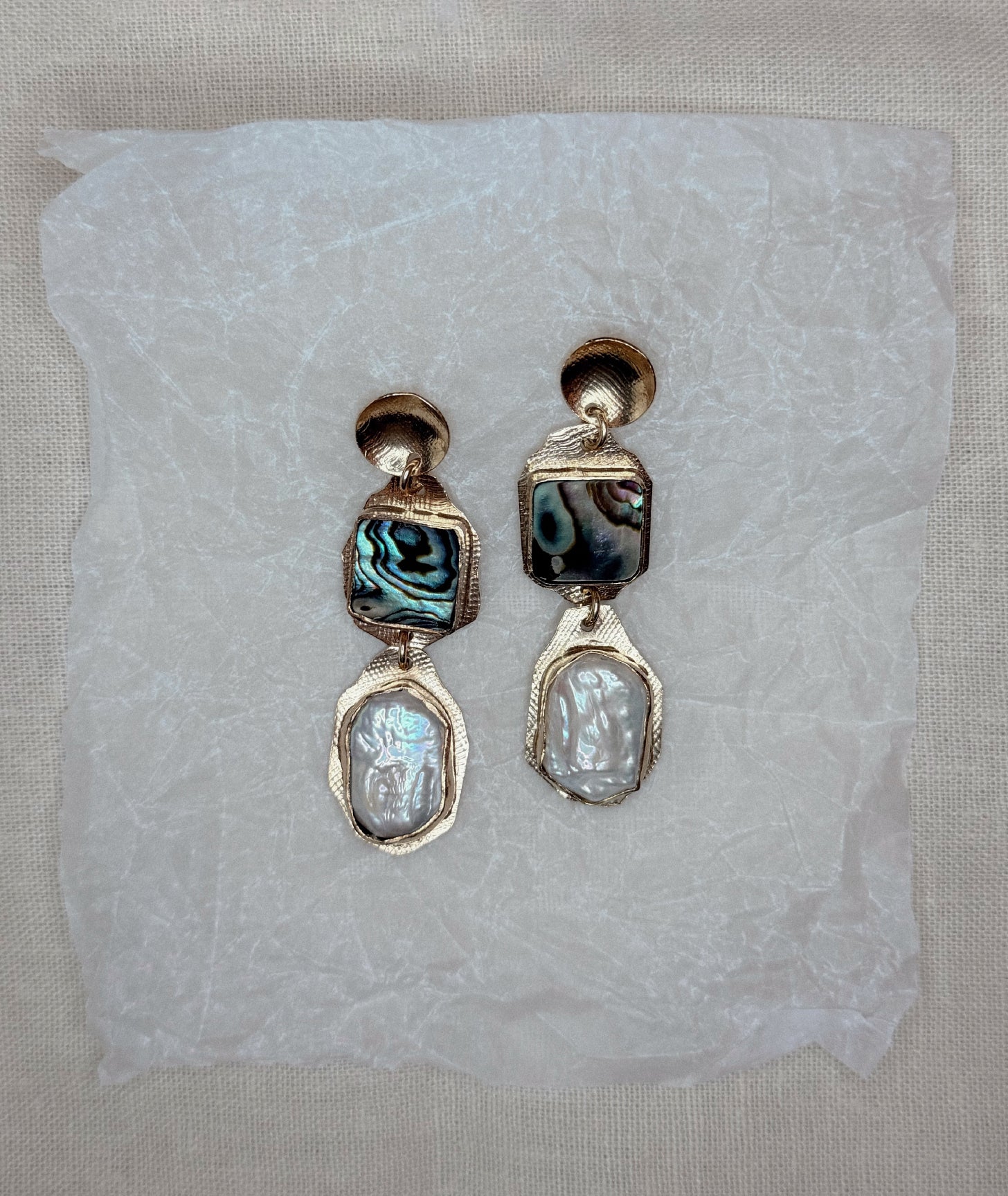PENDIENTES DE PERLA VERDE EDICIÓN LIMITADA